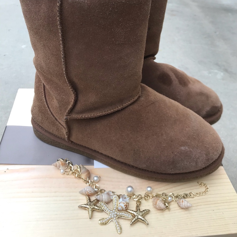 Alpine Design Boots - image 3